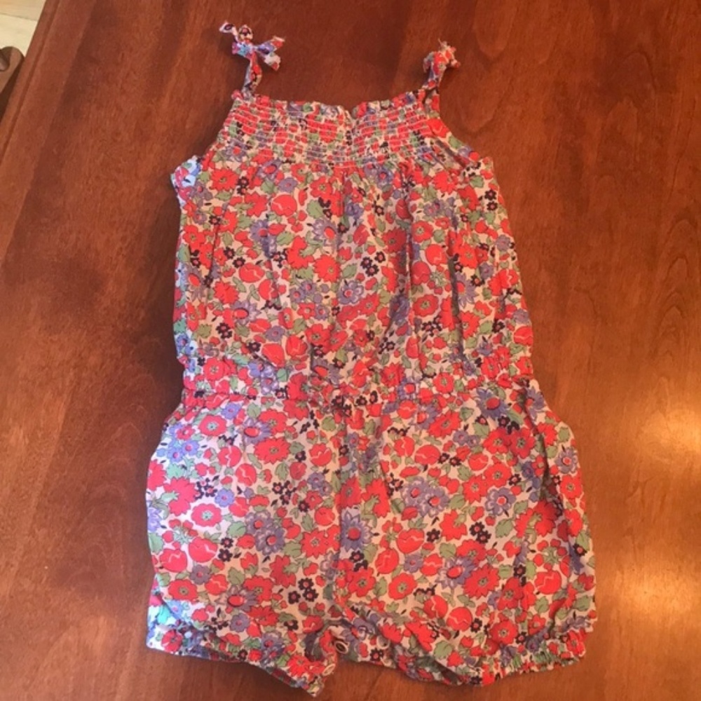 4 piece bundle 18m Carters romper/jumpsuit